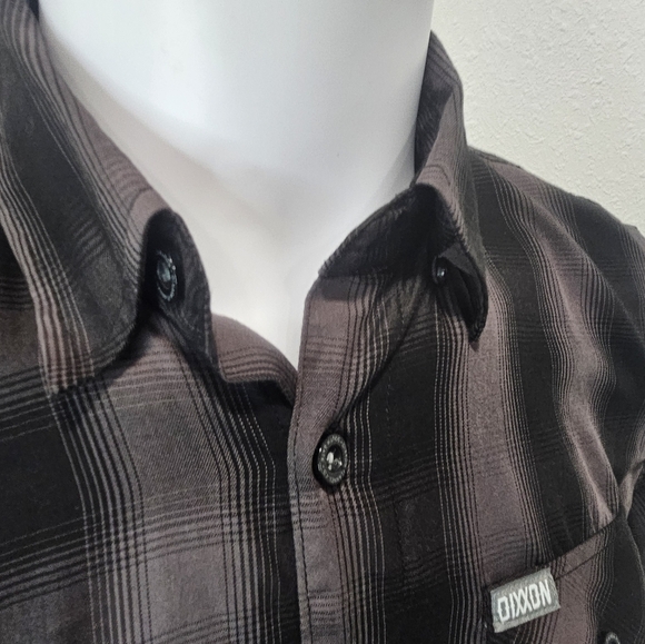 Dixxon "South Gate" men's short-sleeve button-down flannel print large - Picture 2 of 8